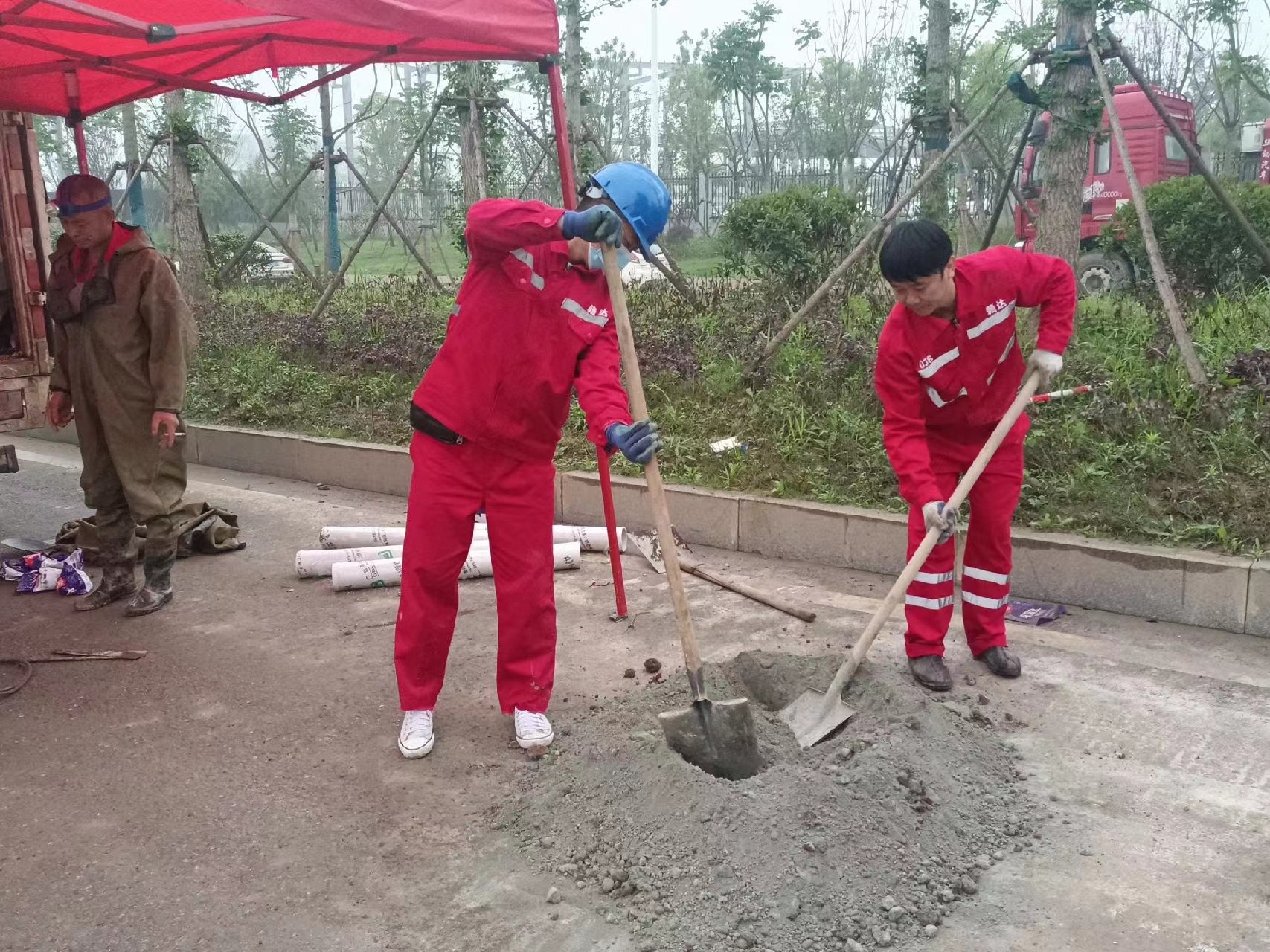蓬江管道疏通哪家好】及时进行市政管道清淤